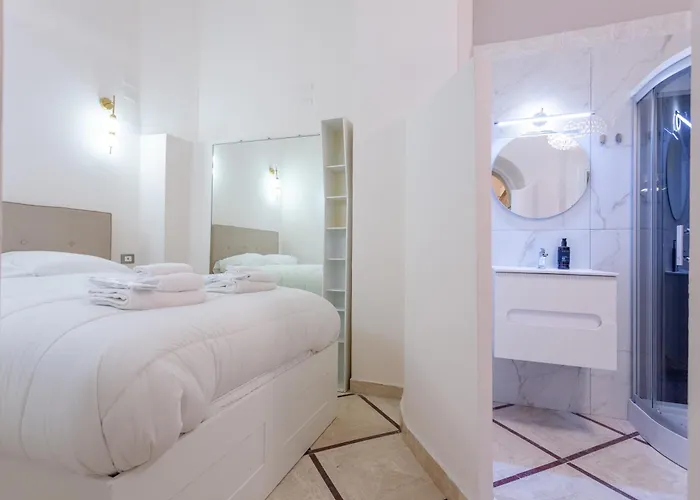 Oliviero - Piazza Navona Apartment